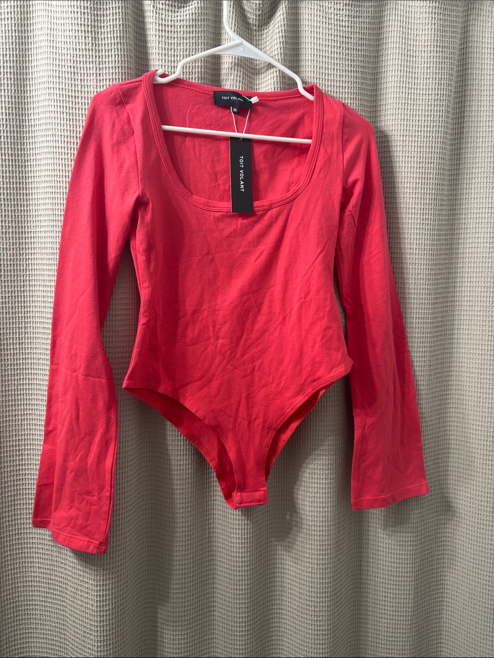 TOIT volant  coral Long Sleeve Scoop Neck Bodysuit